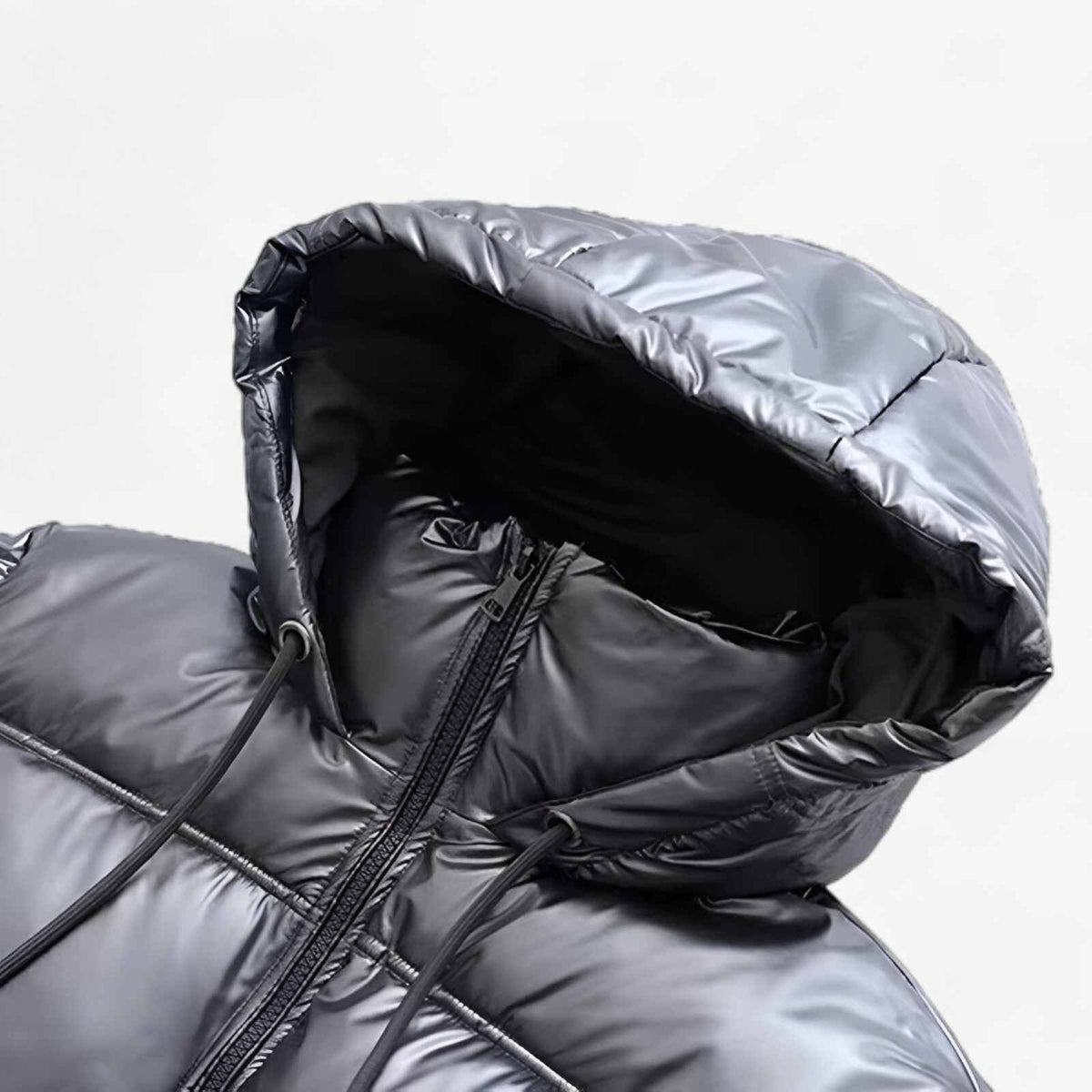 Damen Baumwolljacke mit Kapuze | Anorak-inspiriertes Design | Winterjacke in Schwarz und Weiß