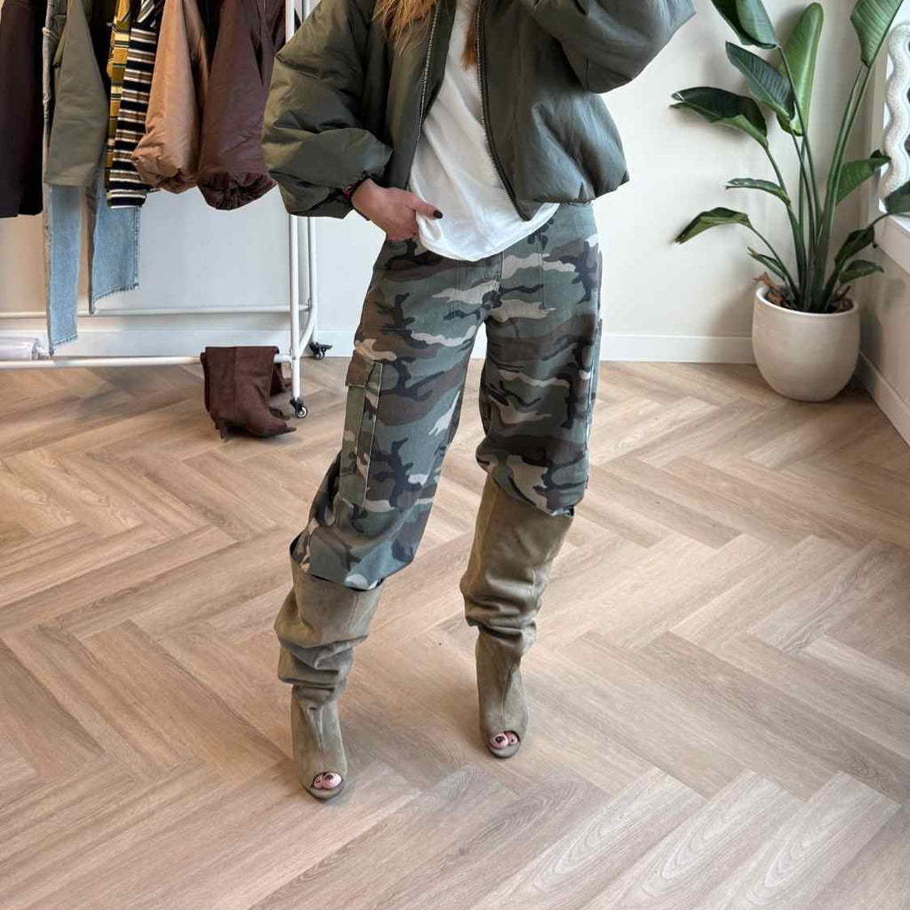 Damen Cargo-Jeans | Camouflage-Muster & Stretchbund | Regular-Fit-Design