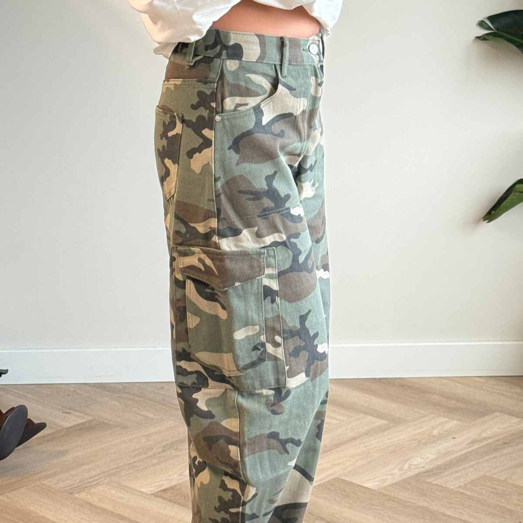 Damen Cargo-Jeans | Camouflage-Muster & Stretchbund | Regular-Fit-Design