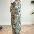 Damen Cargo-Jeans | Camouflage-Muster & Stretchbund | Regular-Fit-Design