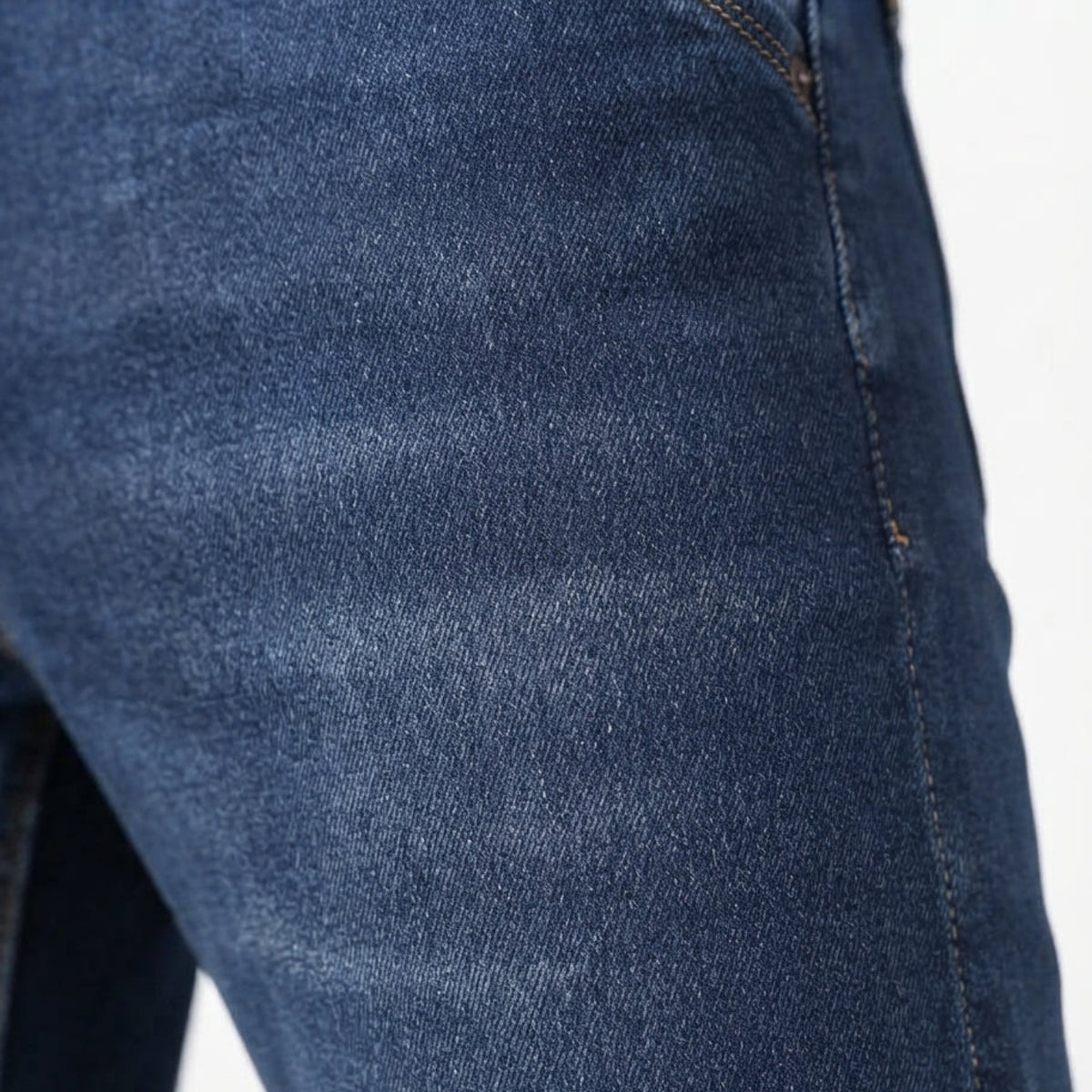 Jeans mit gerader Passform | Baumwoll-Denim | Mittelhoher Bund & Medium-Waschung