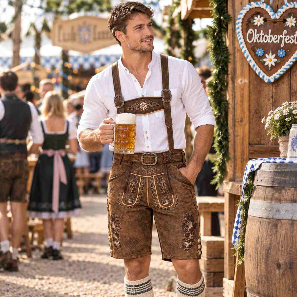Herren PU-Lederhose | Bayerisch Inspiriertes Design | Stickerei & Regular Fit