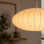 Seiden-Pendelleuchte | Schirm aus Naturseide & Metallstruktur | Japandi-Design mit E27-Fassung für Innenräume